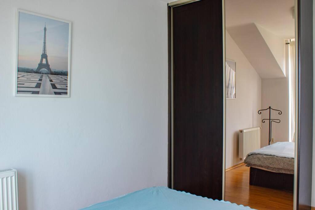 Panoramic In Old Town Apartment *